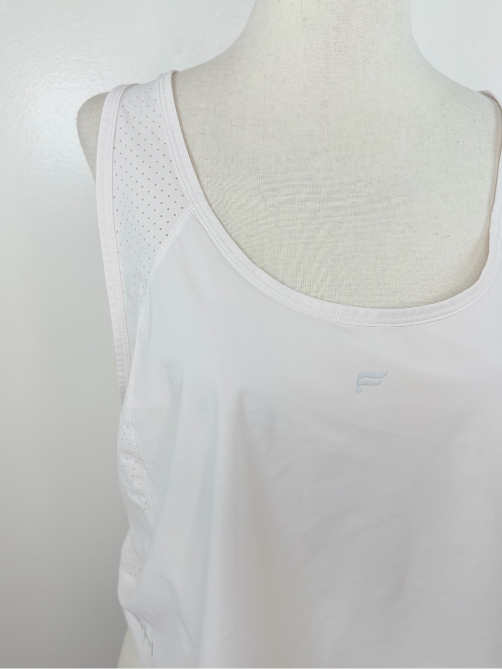 Fabletics Essential Air Crossover Tank Top - Picture 3 of 8